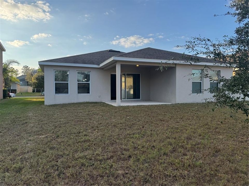 В аренду: $2,500 (3 спален, 2 ванн, 1675 Квадратных фут)