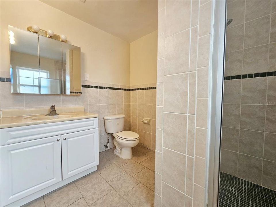 出租: $2,500 (3 贝兹, 2 浴室, 1740 平方英尺)