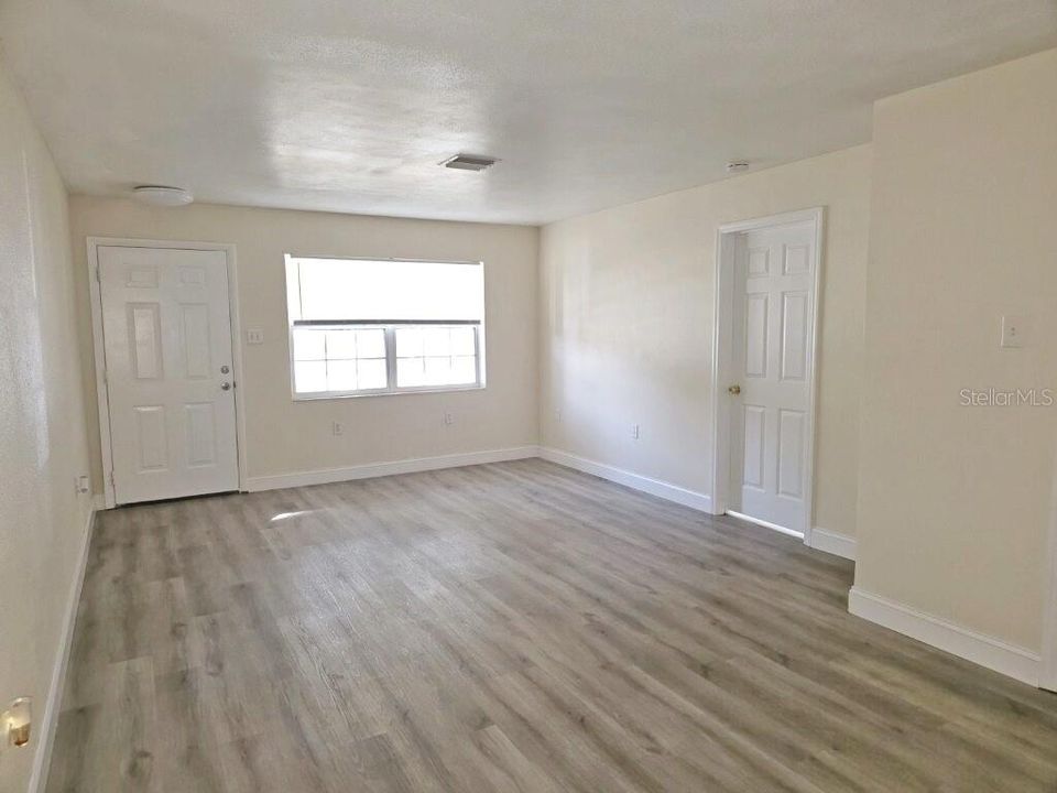 出租: $2,500 (3 贝兹, 2 浴室, 1740 平方英尺)