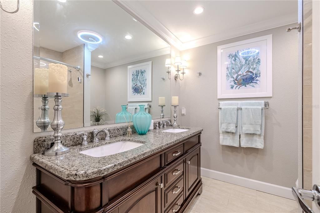 待售: $750,000 (4 贝兹, 2 浴室, 2549 平方英尺)