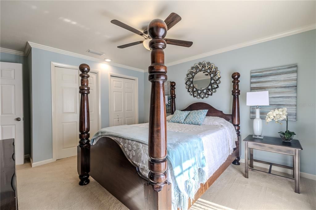 待售: $750,000 (4 贝兹, 2 浴室, 2549 平方英尺)