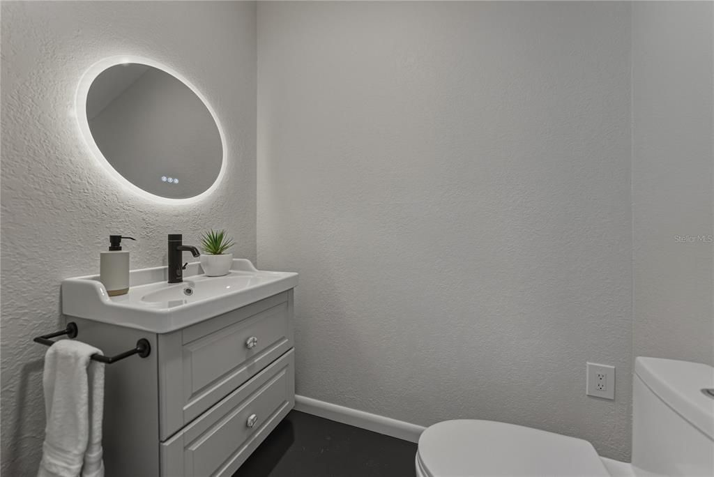 Active With Contract: $550,000 (4 beds, 3 baths, 2169 Square Feet)