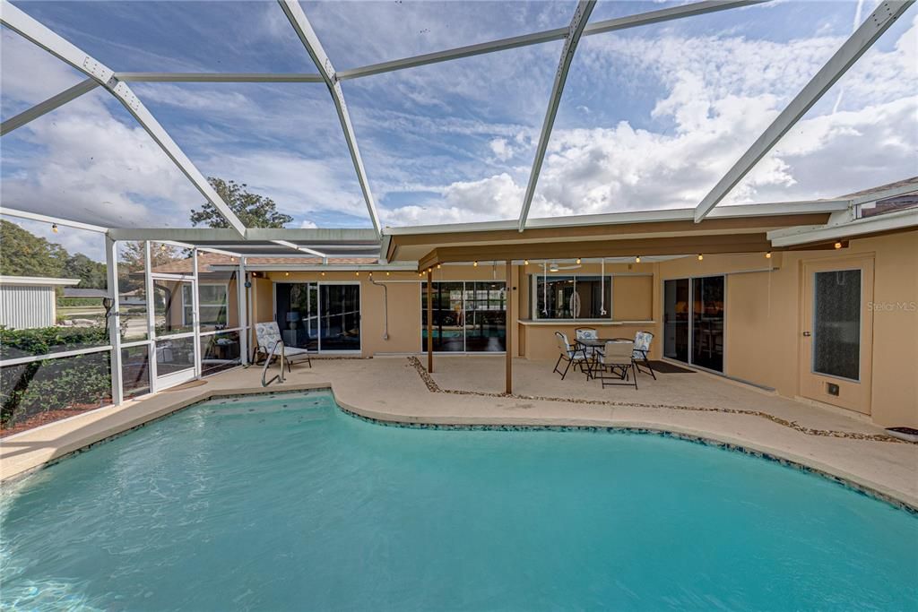 Active With Contract: $550,000 (4 beds, 3 baths, 2169 Square Feet)