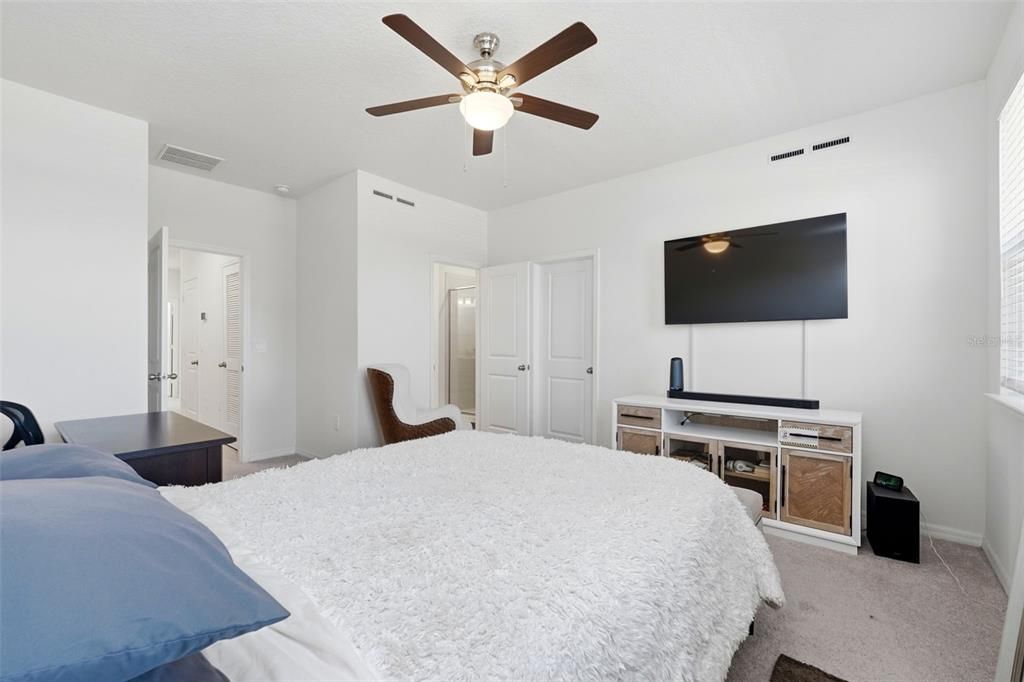 For Rent: $2,500 (3 beds, 2 baths, 1628 Square Feet)