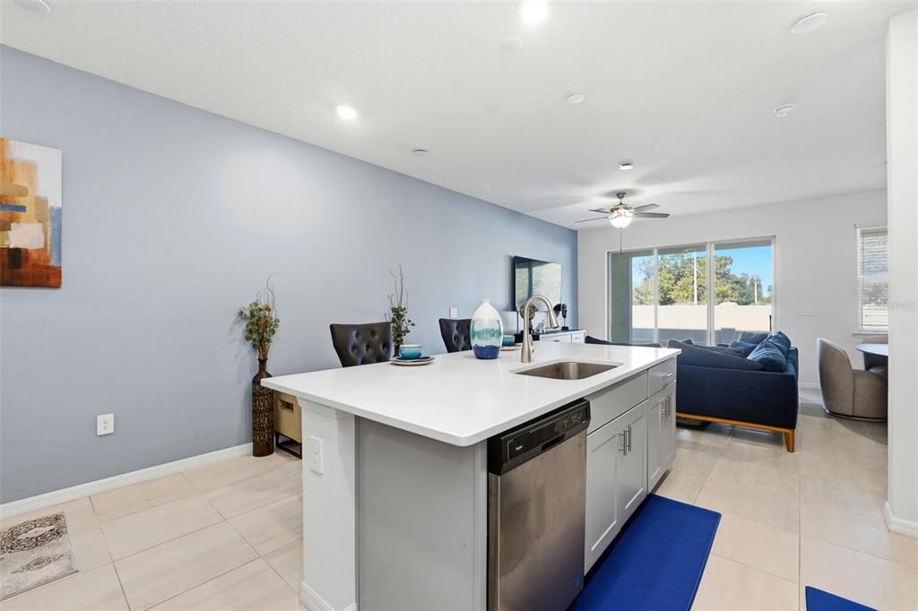 For Rent: $2,500 (3 beds, 2 baths, 1628 Square Feet)