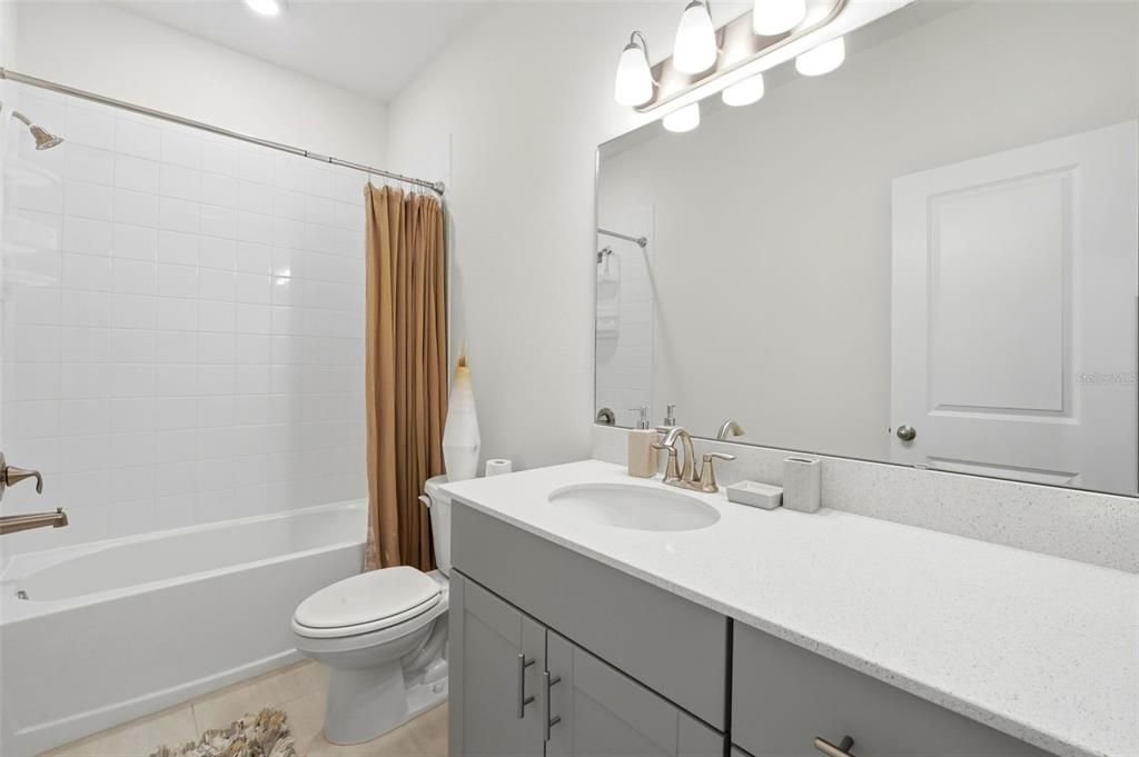 For Rent: $2,500 (3 beds, 2 baths, 1628 Square Feet)