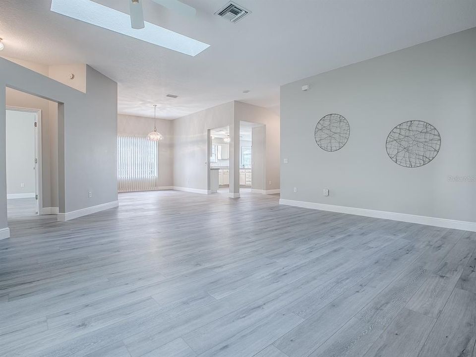 For Sale: $485,000 (3 beds, 2 baths, 2008 Square Feet)