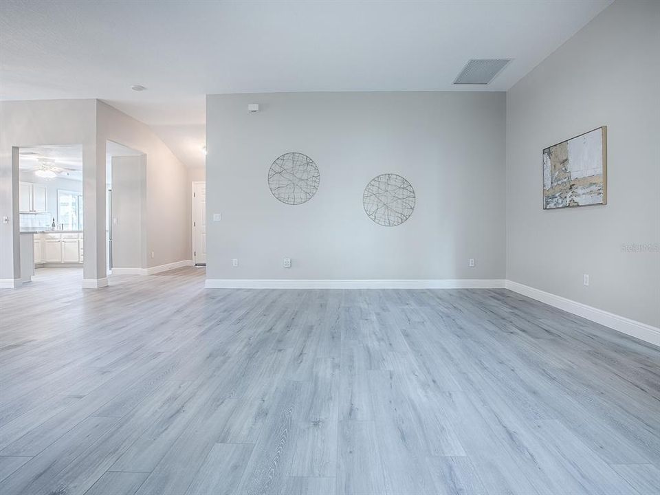 For Sale: $485,000 (3 beds, 2 baths, 2008 Square Feet)