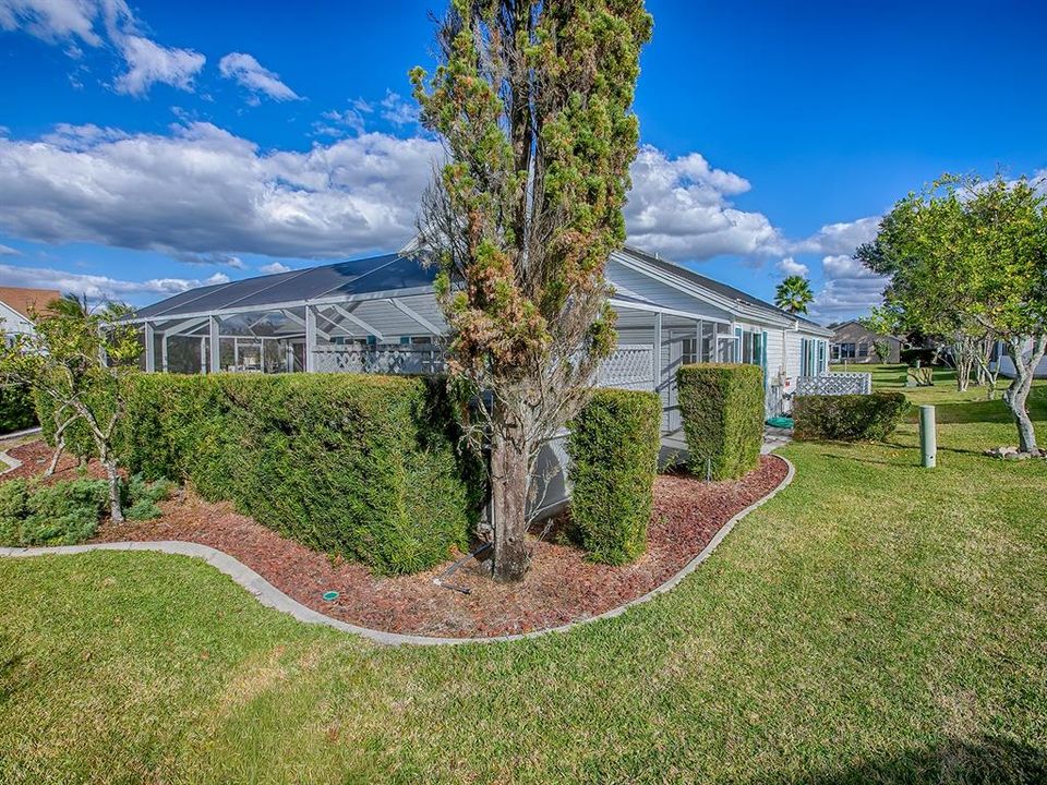 For Sale: $485,000 (3 beds, 2 baths, 2008 Square Feet)