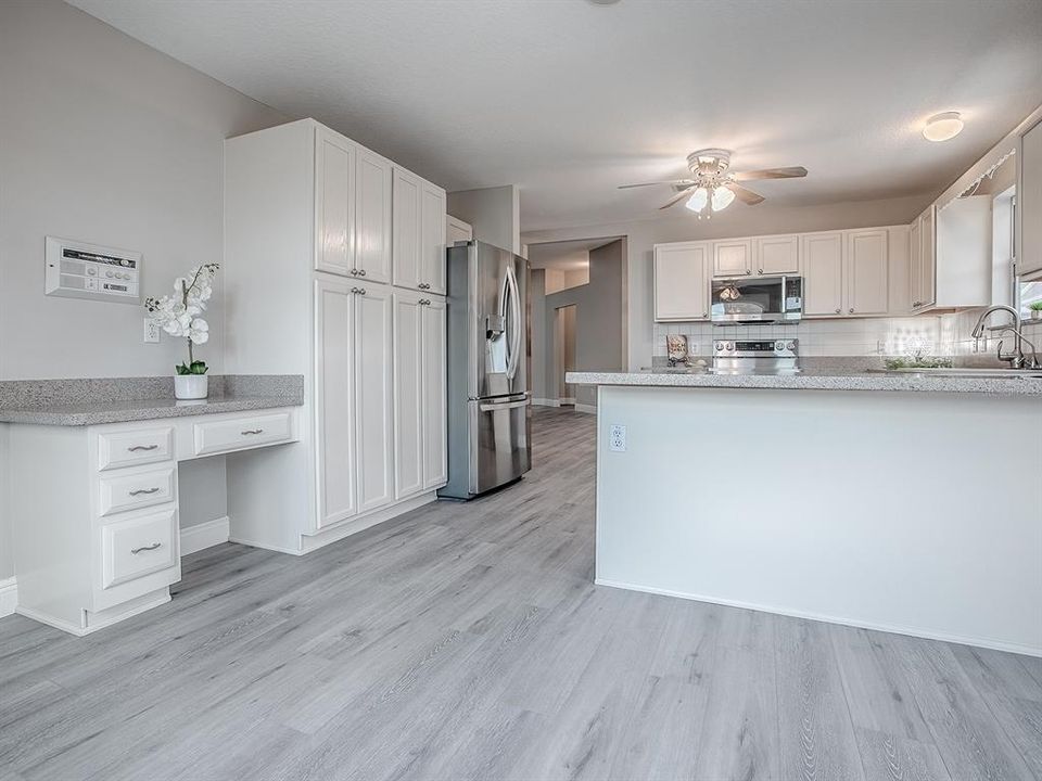 For Sale: $485,000 (3 beds, 2 baths, 2008 Square Feet)