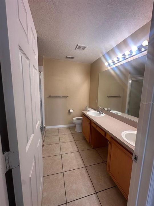 В аренду: $1,800 (3 спален, 2 ванн, 1136 Квадратных фут)