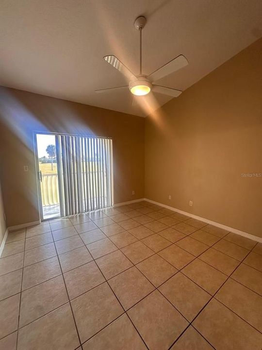 В аренду: $1,800 (3 спален, 2 ванн, 1136 Квадратных фут)