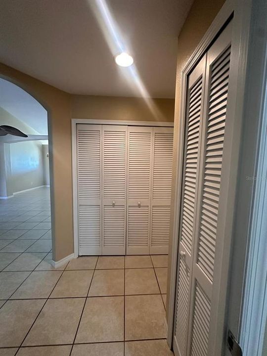 В аренду: $1,800 (3 спален, 2 ванн, 1136 Квадратных фут)