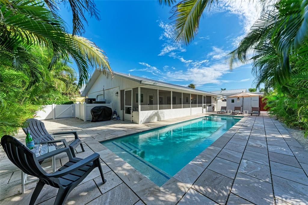 На продажу: $2,095,900 (3 спален, 3 ванн, 1240 Квадратных фут)