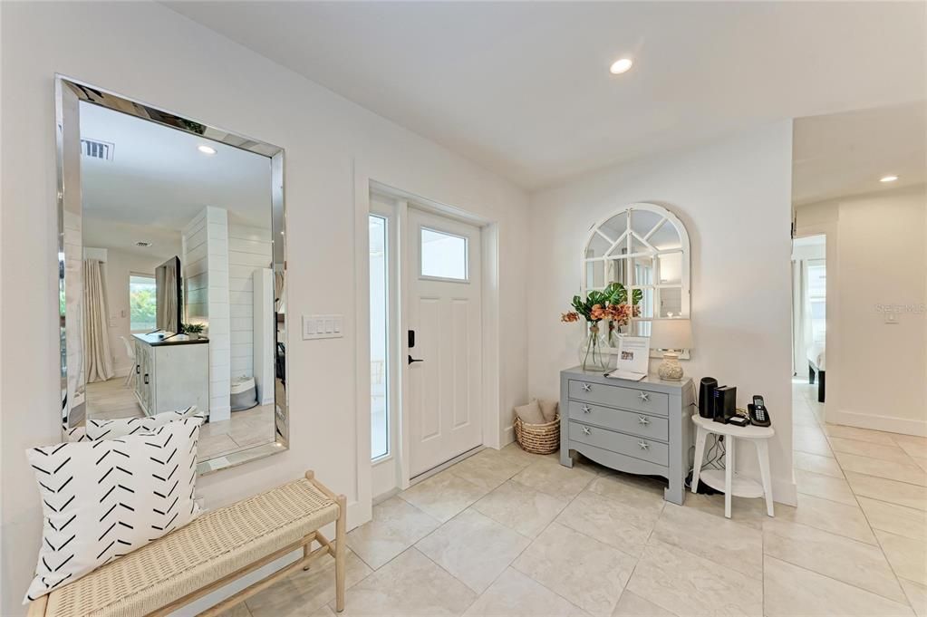 На продажу: $2,095,900 (3 спален, 3 ванн, 1240 Квадратных фут)