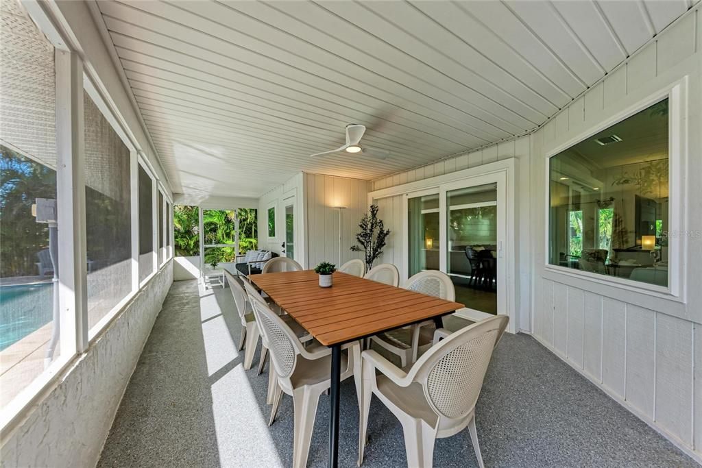 На продажу: $2,095,900 (3 спален, 3 ванн, 1240 Квадратных фут)