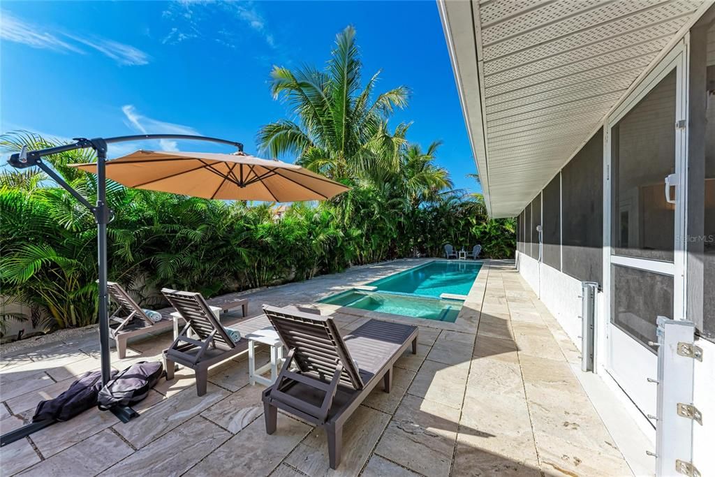 На продажу: $2,095,900 (3 спален, 3 ванн, 1240 Квадратных фут)