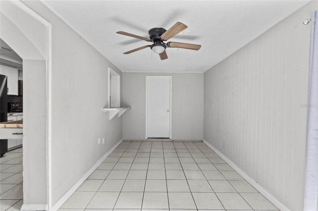 For Sale: $185,000 (2 beds, 2 baths, 1128 Square Feet)