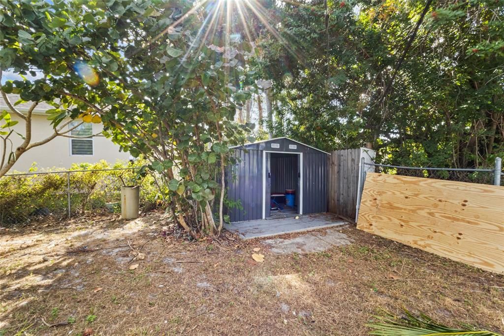 For Sale: $185,000 (2 beds, 2 baths, 1128 Square Feet)