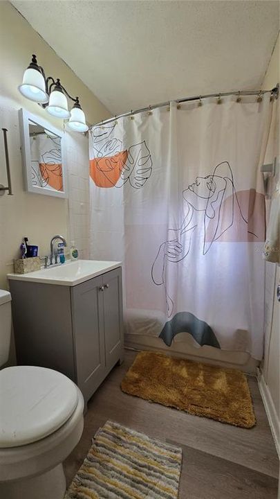 待售: $145,000 (3 贝兹, 1 浴室, 933 平方英尺)