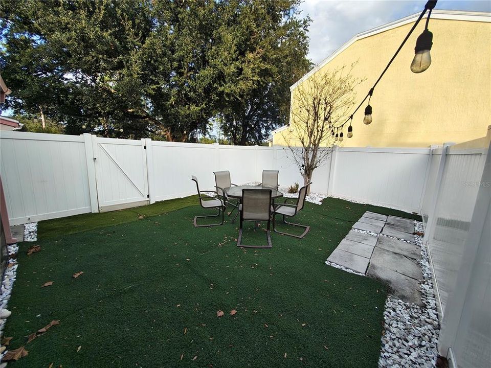 En Renta: $1,900 (2 camas, 2 baños, 1011 Pies cuadrados)