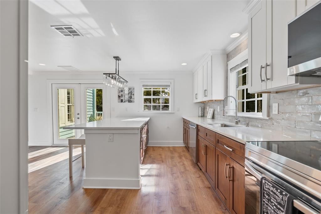 待售: $449,000 (3 贝兹, 2 浴室, 1676 平方英尺)