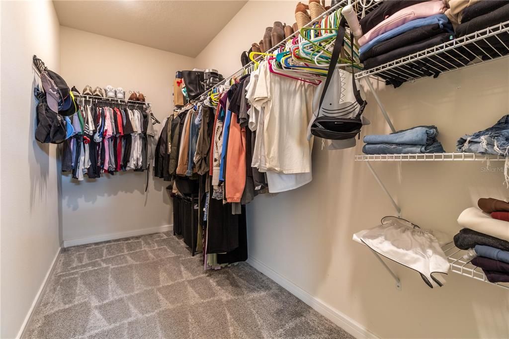 待售: $380,000 (4 贝兹, 2 浴室, 1580 平方英尺)