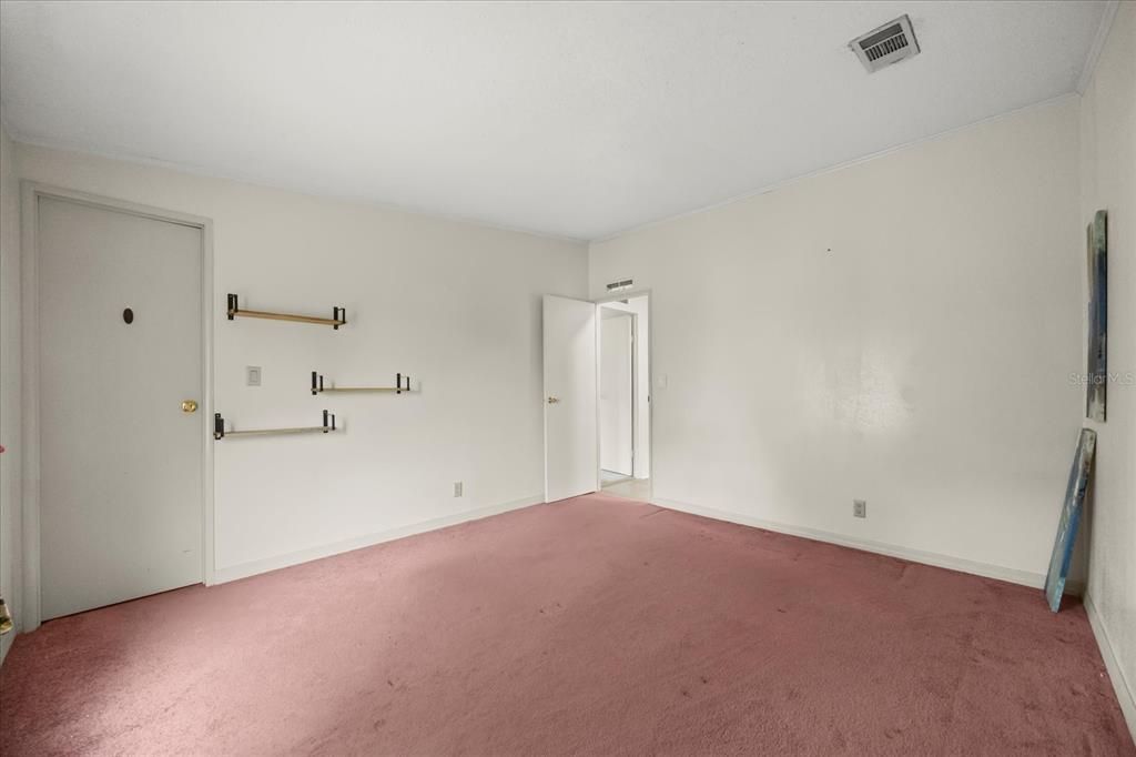 En Venta: $154,700 (2 camas, 2 baños, 1100 Pies cuadrados)