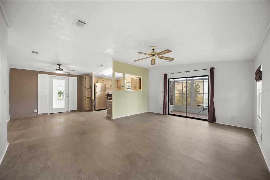 En Venta: $154,700 (2 camas, 2 baños, 1100 Pies cuadrados)