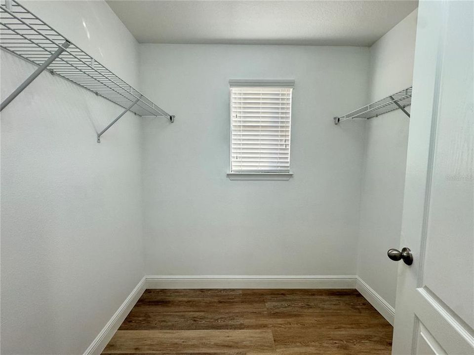 出租: $3,100 (5 贝兹, 3 浴室, 2580 平方英尺)