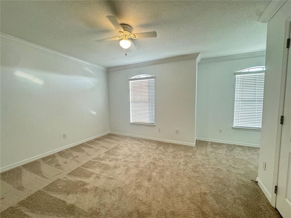 出租: $3,100 (5 贝兹, 3 浴室, 2580 平方英尺)