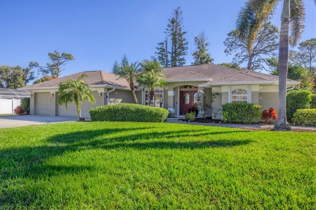 Active With Contract: $520,000 (3 beds, 2 baths, 1976 Square Feet)