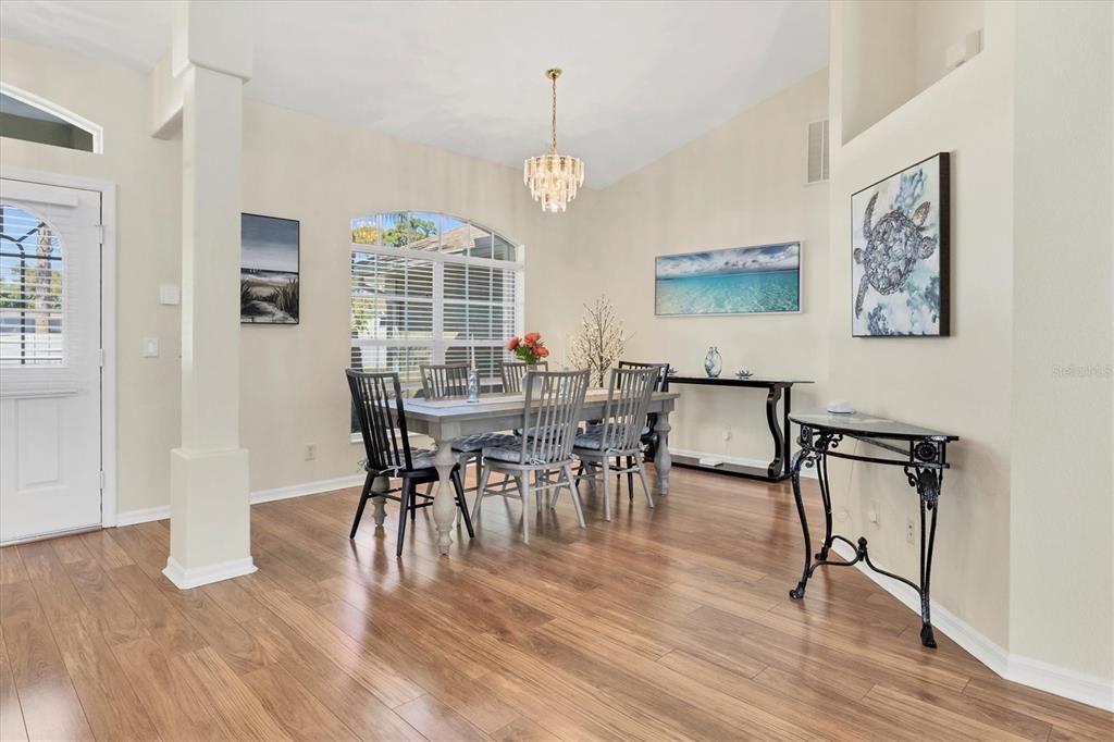 Active With Contract: $520,000 (3 beds, 2 baths, 1976 Square Feet)