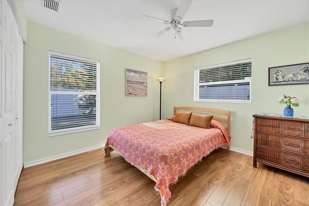 Active With Contract: $520,000 (3 beds, 2 baths, 1976 Square Feet)