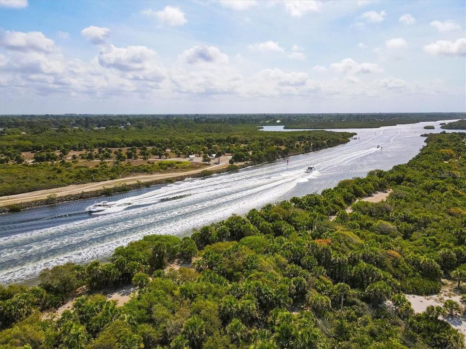 Active With Contract: $520,000 (3 beds, 2 baths, 1976 Square Feet)