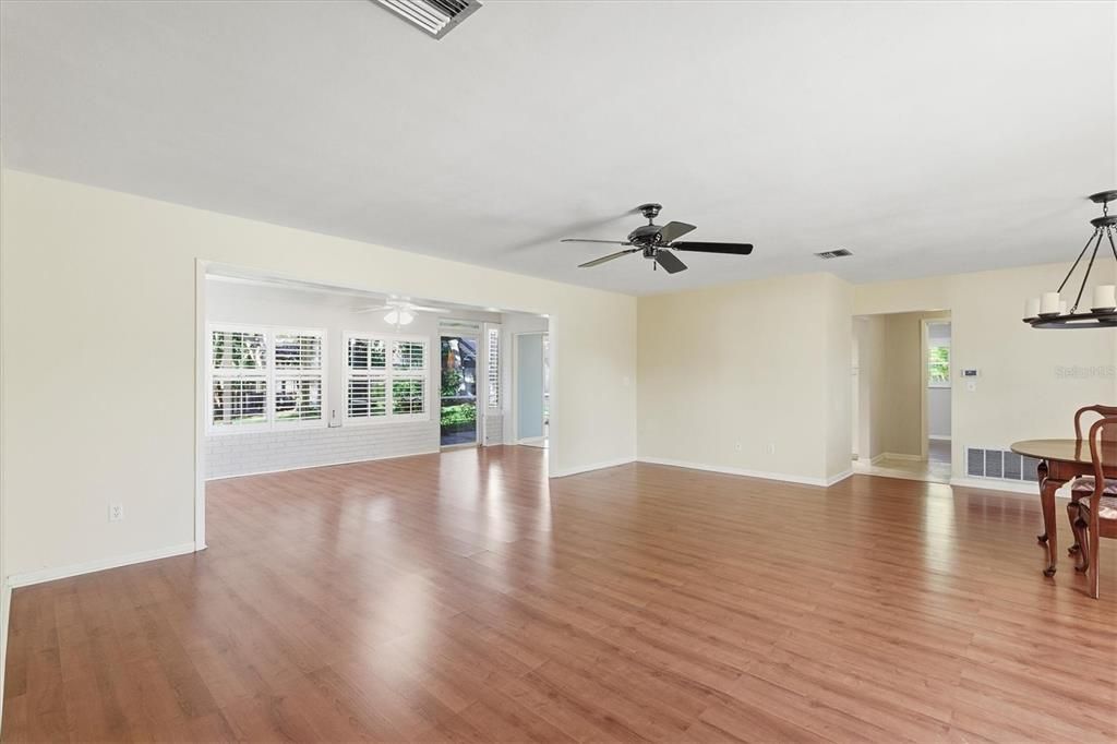 En Venta: $599,000 (2 camas, 2 baños, 1532 Pies cuadrados)