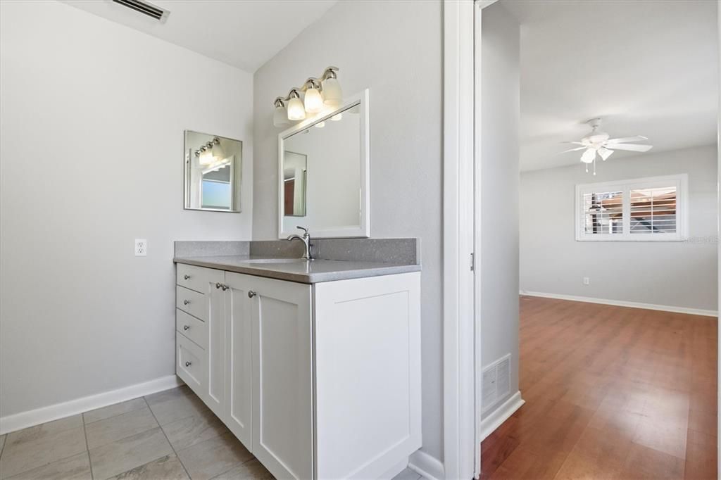 En Venta: $599,000 (2 camas, 2 baños, 1532 Pies cuadrados)