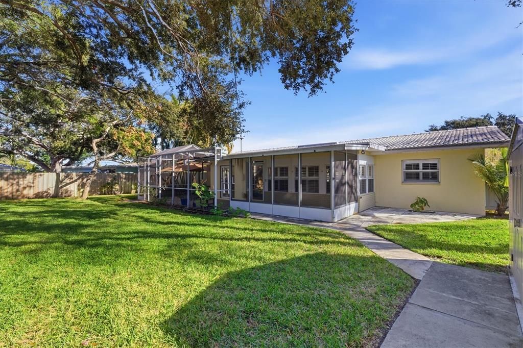 En Venta: $599,000 (2 camas, 2 baños, 1532 Pies cuadrados)