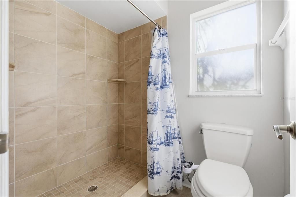 En Venta: $599,000 (2 camas, 2 baños, 1532 Pies cuadrados)