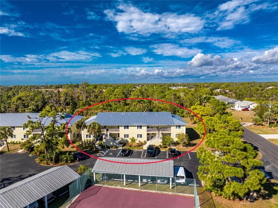 For Sale: $149,900 (2 beds, 2 baths, 933 Square Feet)