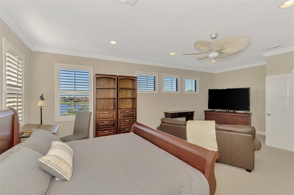 For Sale: $925,000 (4 beds, 4 baths, 3004 Square Feet)