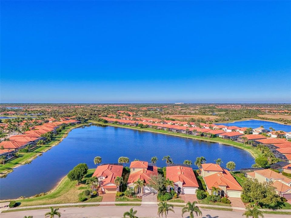 For Sale: $925,000 (4 beds, 4 baths, 3004 Square Feet)