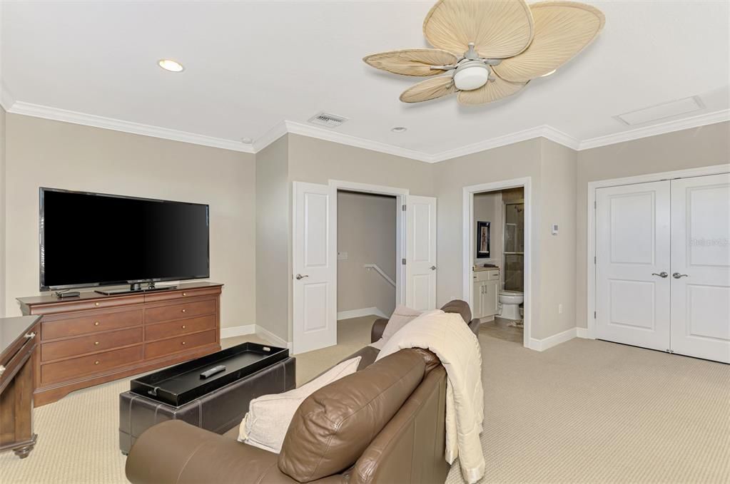 For Sale: $925,000 (4 beds, 4 baths, 3004 Square Feet)