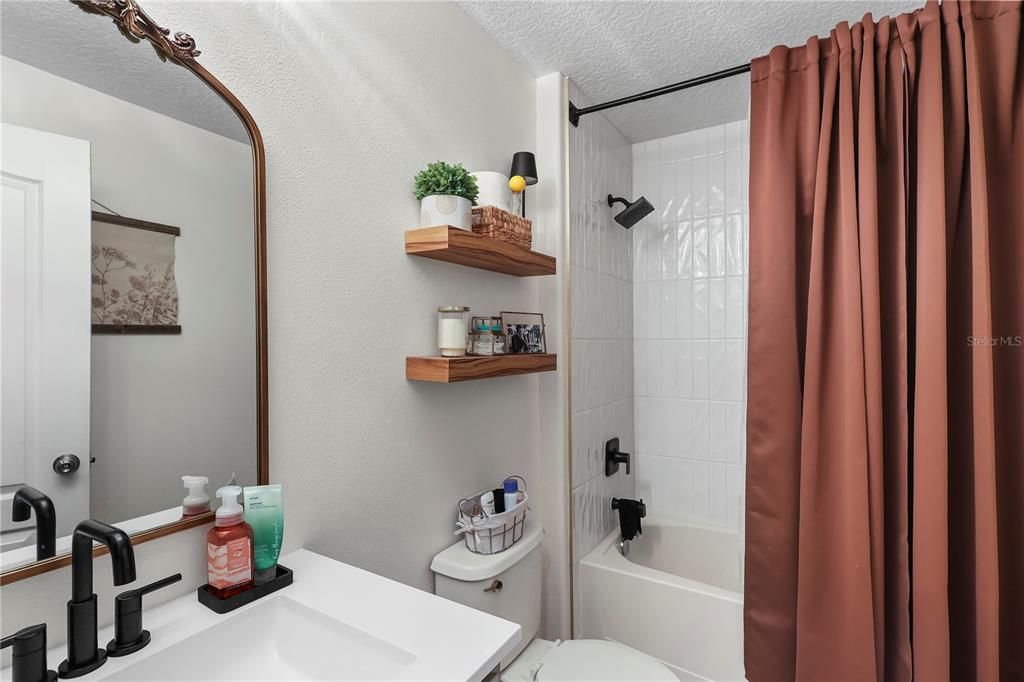 出租: $2,150 (3 贝兹, 2 浴室, 1360 平方英尺)