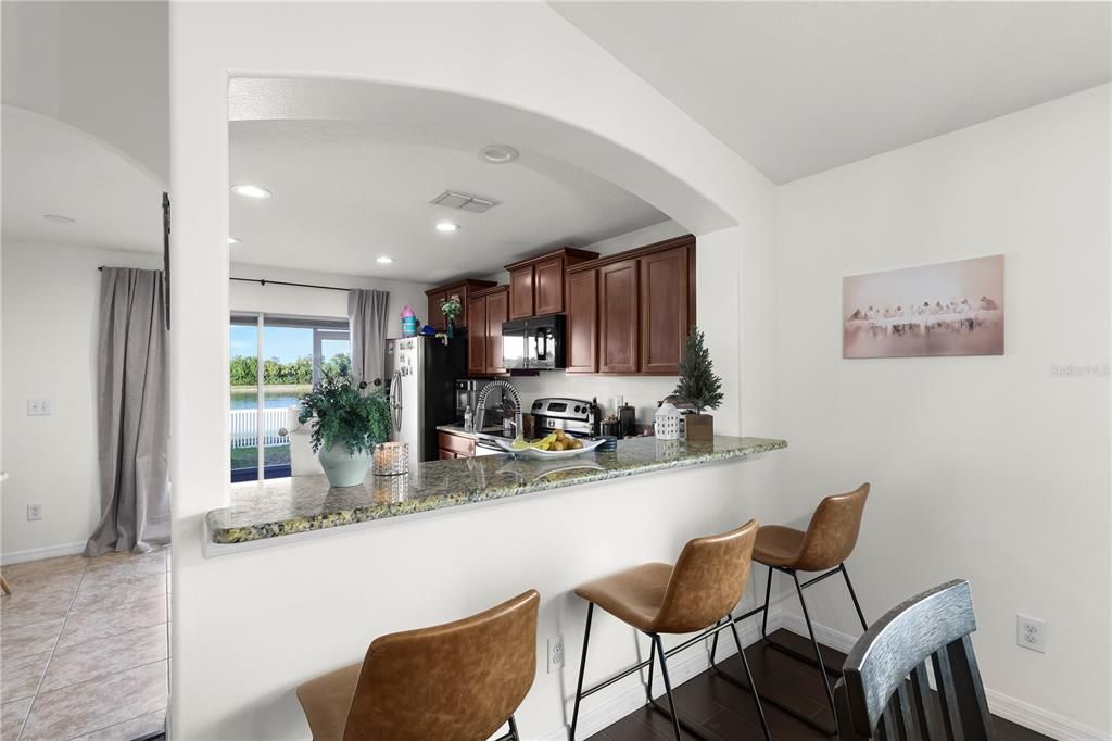 出租: $2,150 (3 贝兹, 2 浴室, 1360 平方英尺)