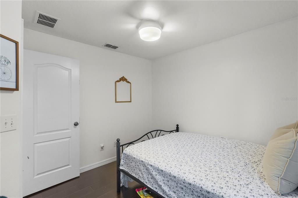 出租: $2,150 (3 贝兹, 2 浴室, 1360 平方英尺)