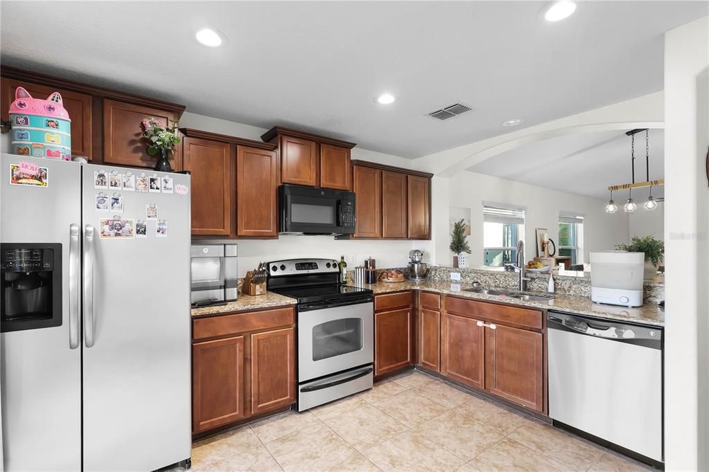 出租: $2,150 (3 贝兹, 2 浴室, 1360 平方英尺)