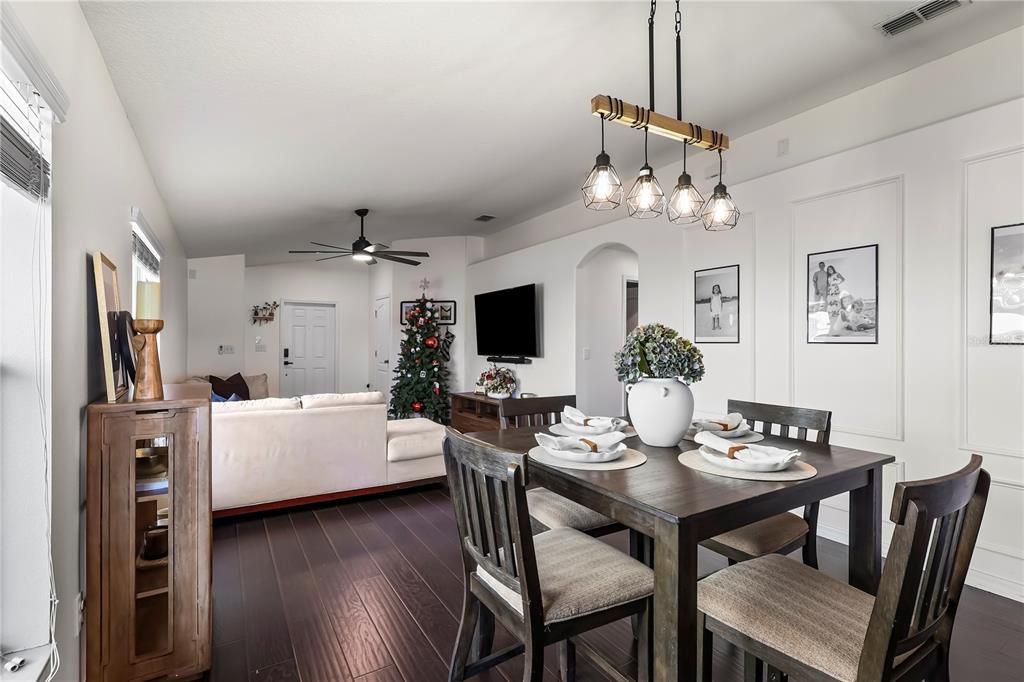 出租: $2,150 (3 贝兹, 2 浴室, 1360 平方英尺)