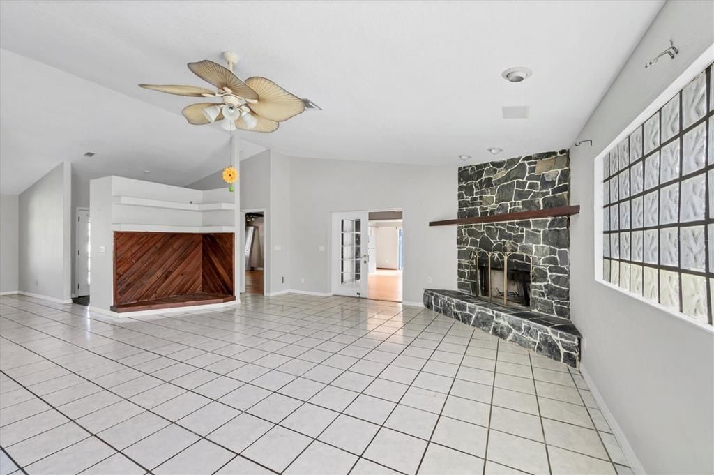 For Sale: $500,000 (4 beds, 3 baths, 3458 Square Feet)