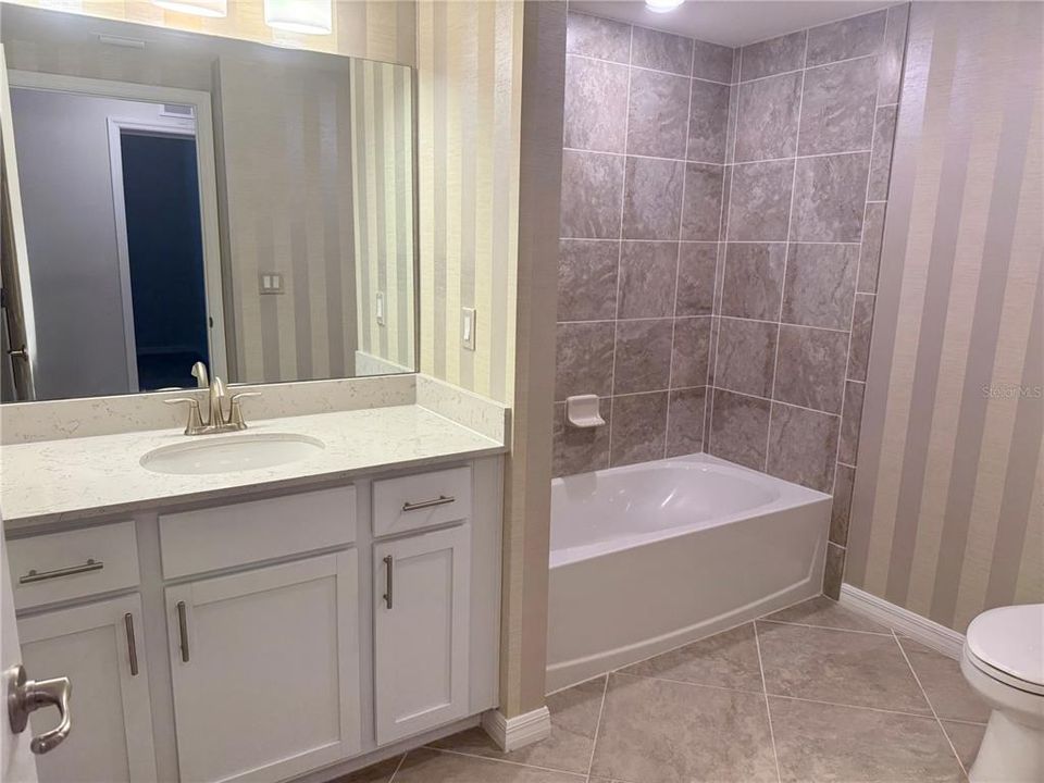 На продажу: $375,000 (3 спален, 2 ванн, 1769 Квадратных фут)